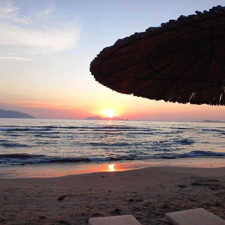 Lungomare Apartament Sea View Vlore Ngoại thất bức ảnh