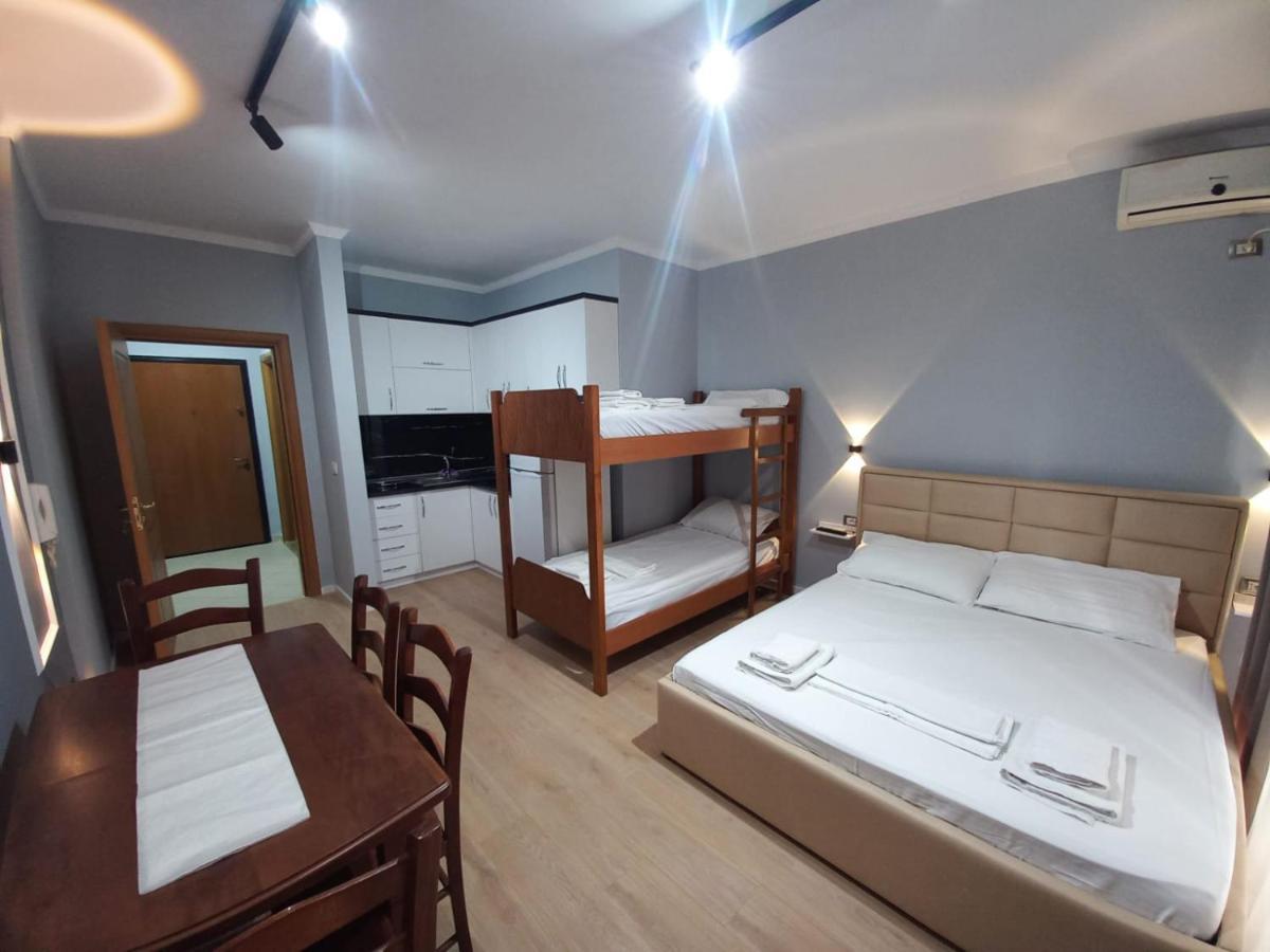 Lungomare Apartament Sea View Vlore Ngoại thất bức ảnh