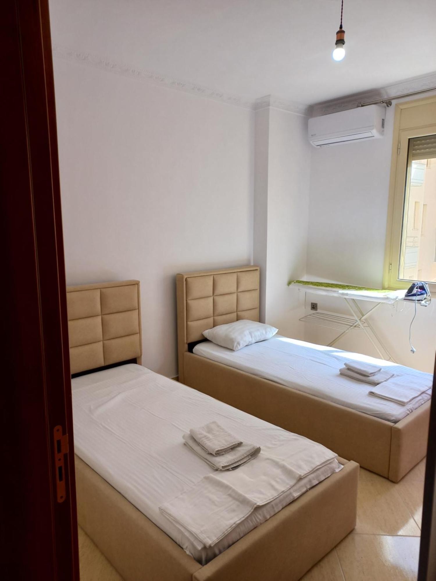 Lungomare Apartament Sea View Vlore Ngoại thất bức ảnh