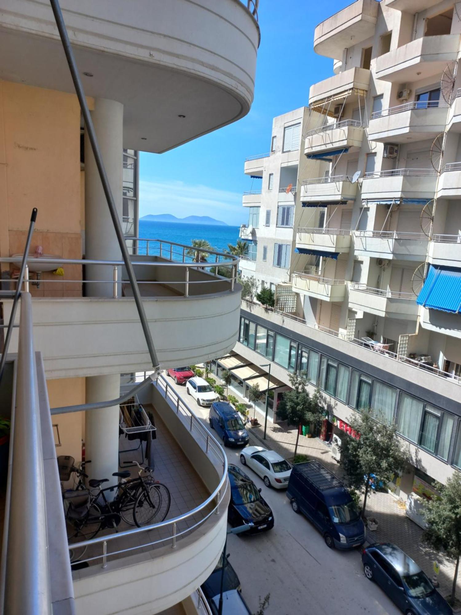 Lungomare Apartament Sea View Vlore Ngoại thất bức ảnh